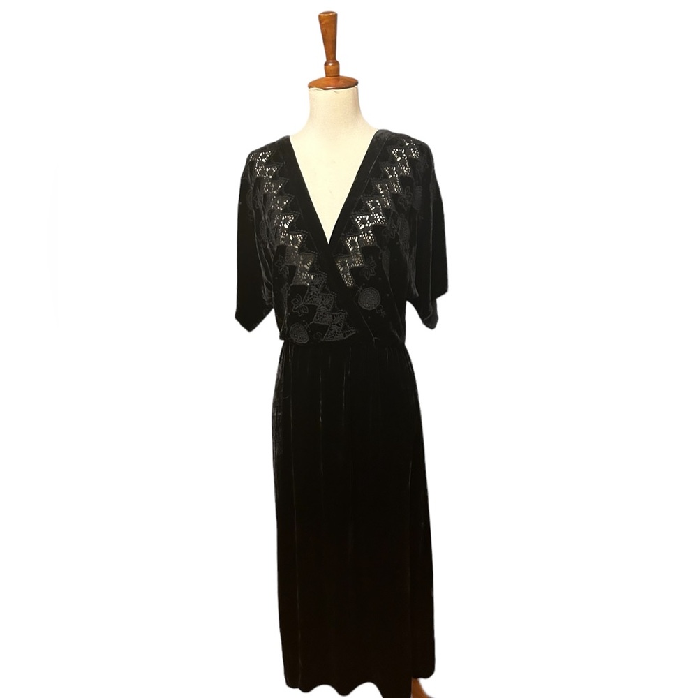 JOHNNY WAS ‘Coco’ 100% Silk Velvet Wrap Dress - Picture 5 of 16